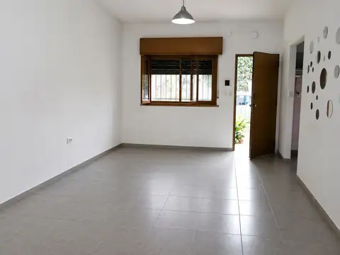 Casa en Venta en Villa Gobernador Udaondo, USD 93.000