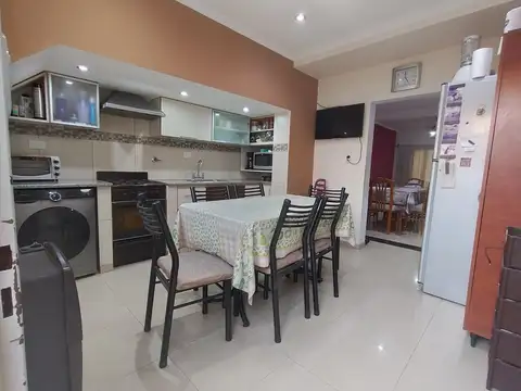 Depto Tipo Casa en Venta de 4 ambientes