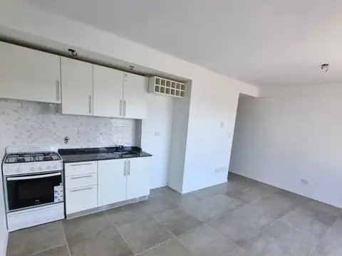 JOAQUIN B GONZALES  al 1100