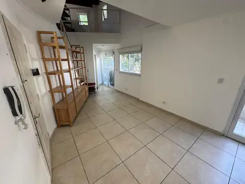 Depto Tipo Casa en Venta de 1 dormitorio