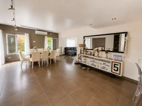 Casa en Venta de 6 dormitorios