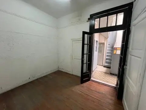 Depto Tipo Casa 7 ambientes con 1 baño