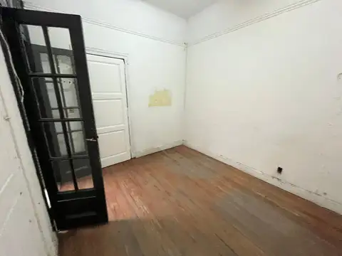 Depto Tipo Casa en Alquiler 80 años