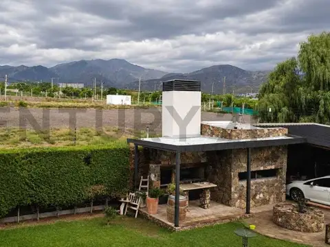 CASA EN VENTA - ALTA MENDOZA, EL CHALLAO, LAS HERAS