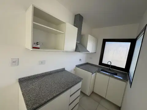 Casa 2 ambientes con 1 baño