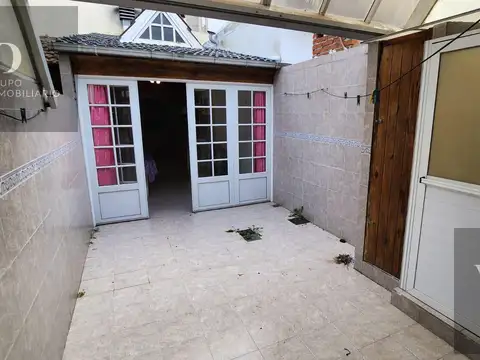 Depto Tipo Casa 3 ambientes con 2 baños