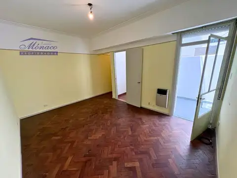Depto Tipo Casa en Venta 50 años