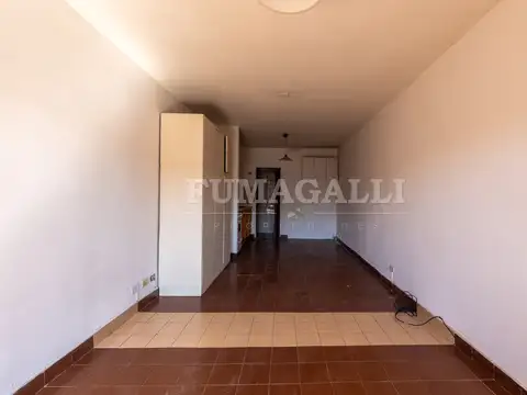 Ricardo Gutiérrez 4000, Piso 1