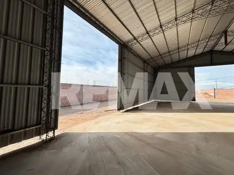 Galpon en Venta en Centenario, USD 265.000