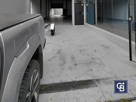 ALQUILER Galpón Comercial sobre Colectora Oeste Km41, Panamericana Ramal Pilar.
