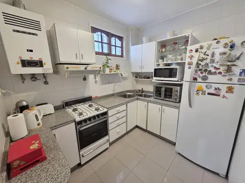 Depto Tipo Casa en Venta de 4 dormitorios
