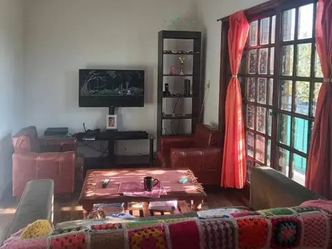 Casa 5 ambientes con 3 baños