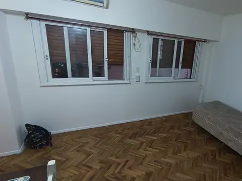 1 AMBIENTE INTERNO EXC ESTADO Y UBICACION 1 C SUBTE B