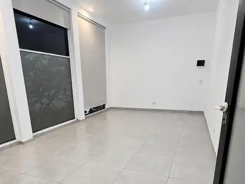 Local en Venta en Martínez, USD 40.000