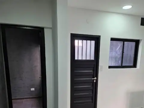 Depto Tipo Casa en Venta en Lanus Oeste, USD 110.000