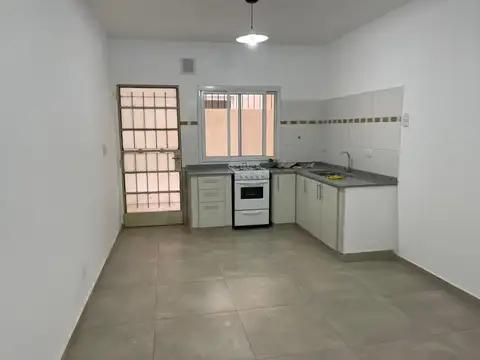 Casa en Alquiler en Carapachay, $ 1.050.000