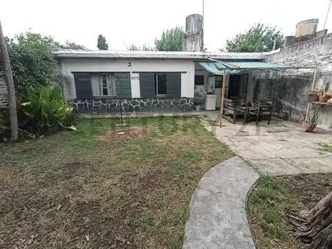 OPORTUNIDAD CERCANIA A GRAND BOURG! CASA 300M2 -APTA CREDITO- Sobre Asfalto, GRAN POTENCIAL!