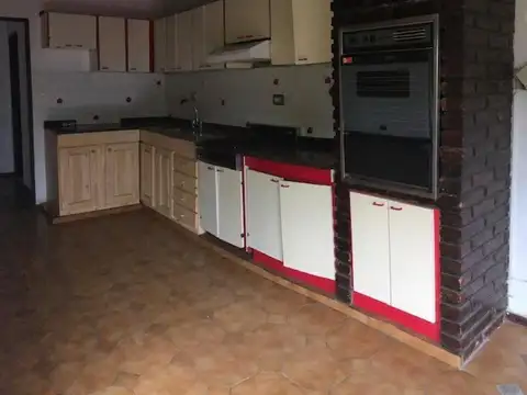 Depto Tipo Casa en Venta con 2 cocheras