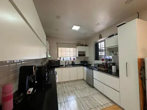 Casa 2 dorm. San Martín.