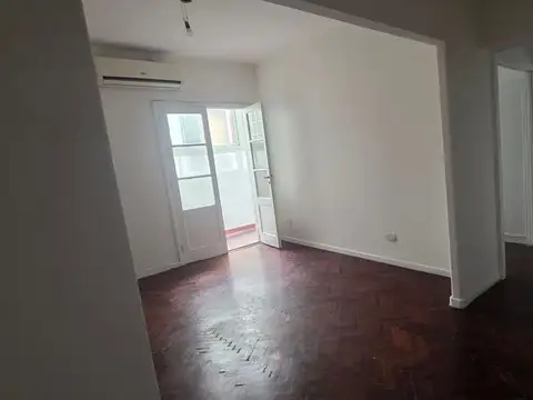 EXCELENTE 2 AMBIENTES REFACCIONADO A NUEVO