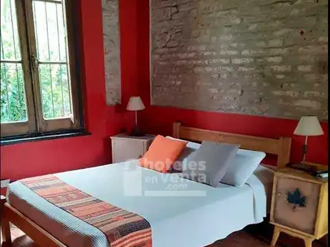 Hosteria y cabañas en venta - 9 UF - 24 Plazas - Muy buen estado de conservación