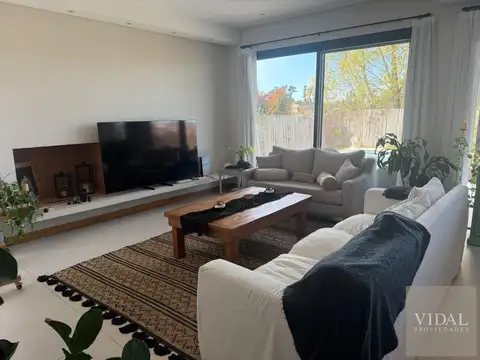 Casa en Alquiler Temporal de 4 dormitorios