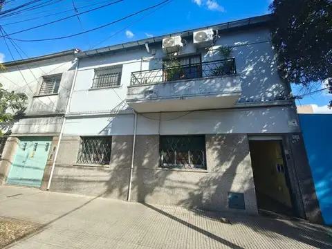 San Martín PH tipo casa 4 ambientes al frente