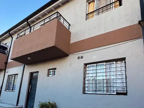 venta en block 5 departamentos castelar