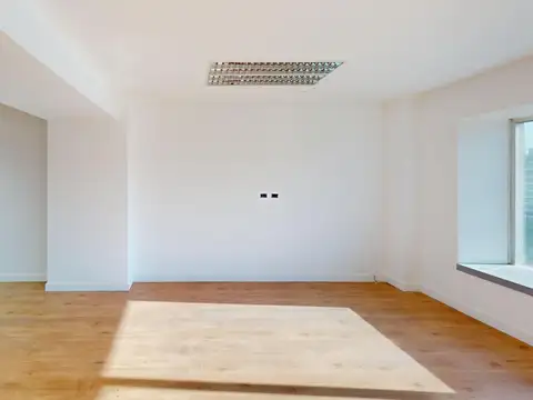 Oficina en Alquiler sobre corredor 9 de Julio