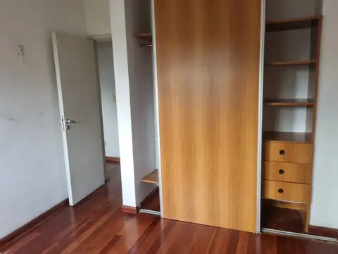 DEPARTAMENTO 3 AMBIENTES EN QUILMES A PASOS DE GUIDO.