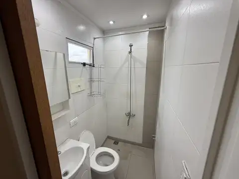 Departamento Ph tres ambientes con patio en Alquiler en Sarandi Avellaneda