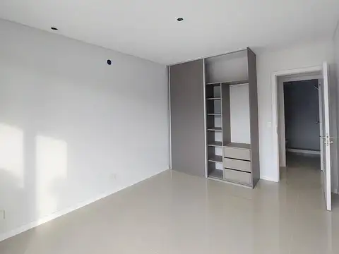 Departamento en Venta en Fisherton, USD 75.000