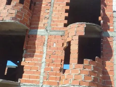 Casa 13 ambientes con 12 baños