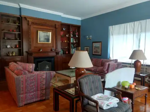 Excelente casa en inmejorable zona de Martínez.