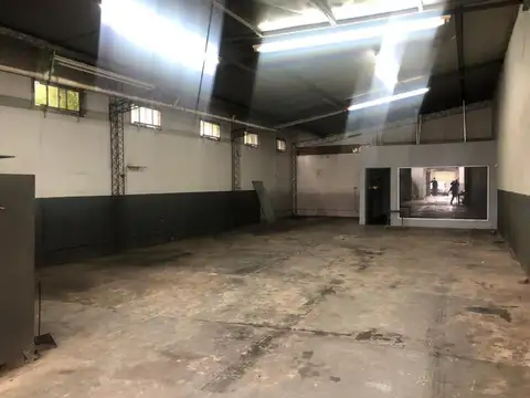 AV CARLOS PELLEGRINI 1300
