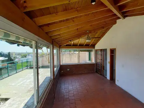 Departamento 2 ambientes con terraza y quincho en alquiler!