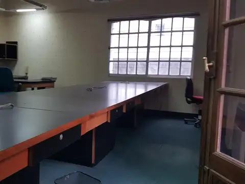 Departamento 6 ambientes con 2 baños