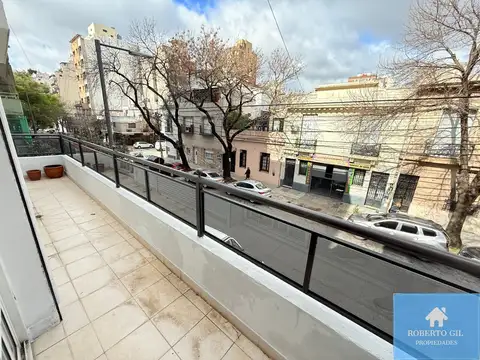 Depto Tipo Casa en Venta 24 años