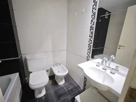 VENTA UNICO MONOAMBIENTE CON BALCÓN ATERRAZADO