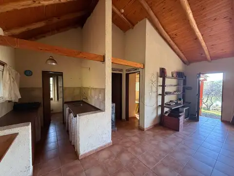 Casa 3 ambientes con 2 baños