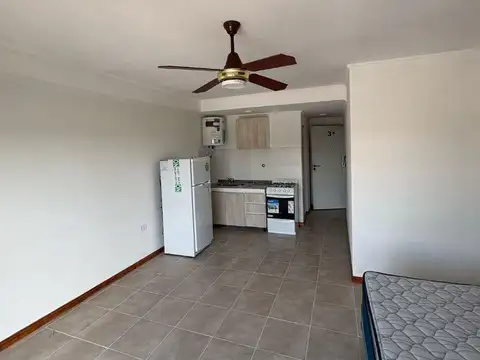 EN VENTA  MONOAMBIENTE SOBRE CALLE LAPRIDA!