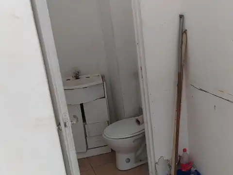 Local en venta sobre Av Costanera
