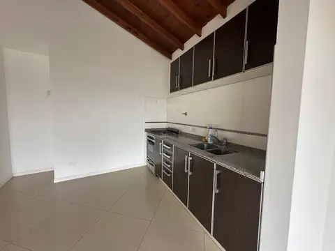 Departamento en Alquiler con 1 cocheras