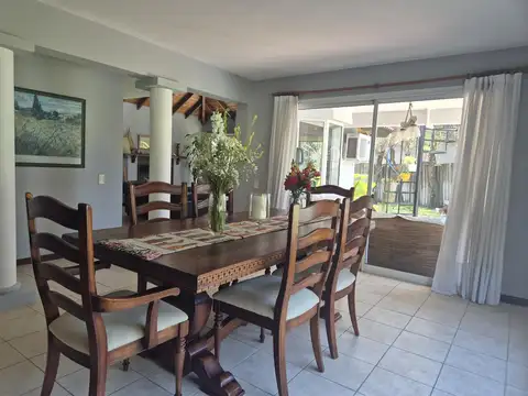 Casa estilo Mediterraneo en Venta en Santa Barbara