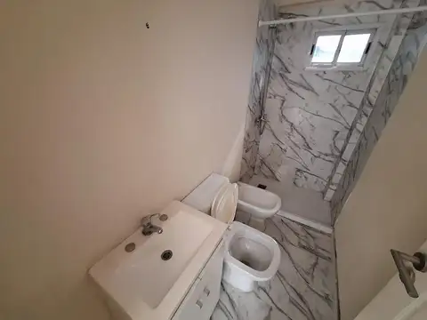 Departamento 4 ambientes con 1 baño