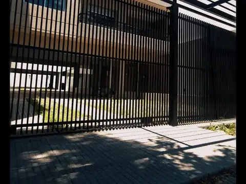 Gdor. Ugarte al 3100