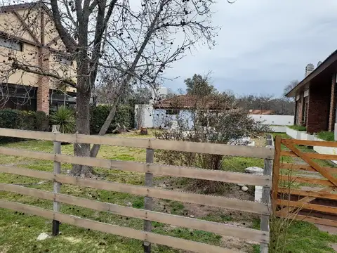 Casa en Venta con 5 cocheras