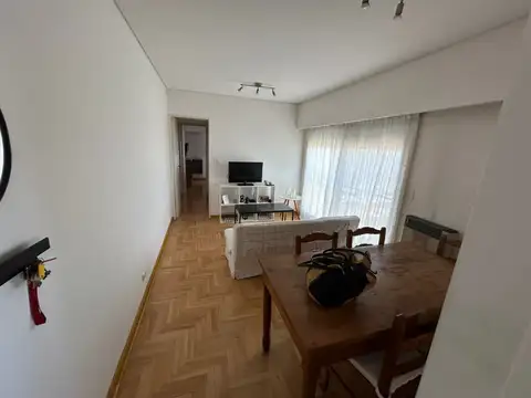 Departamento en Alquiler en San Isidro Vias / Rolon, $ 890.000