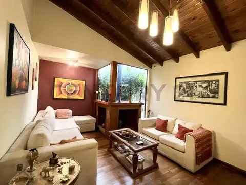 Casa en Venta en Coronel Dorrego, USD 179.000