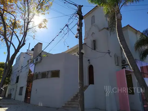 Casa antigua remodelada a nuevo en ALQUILER